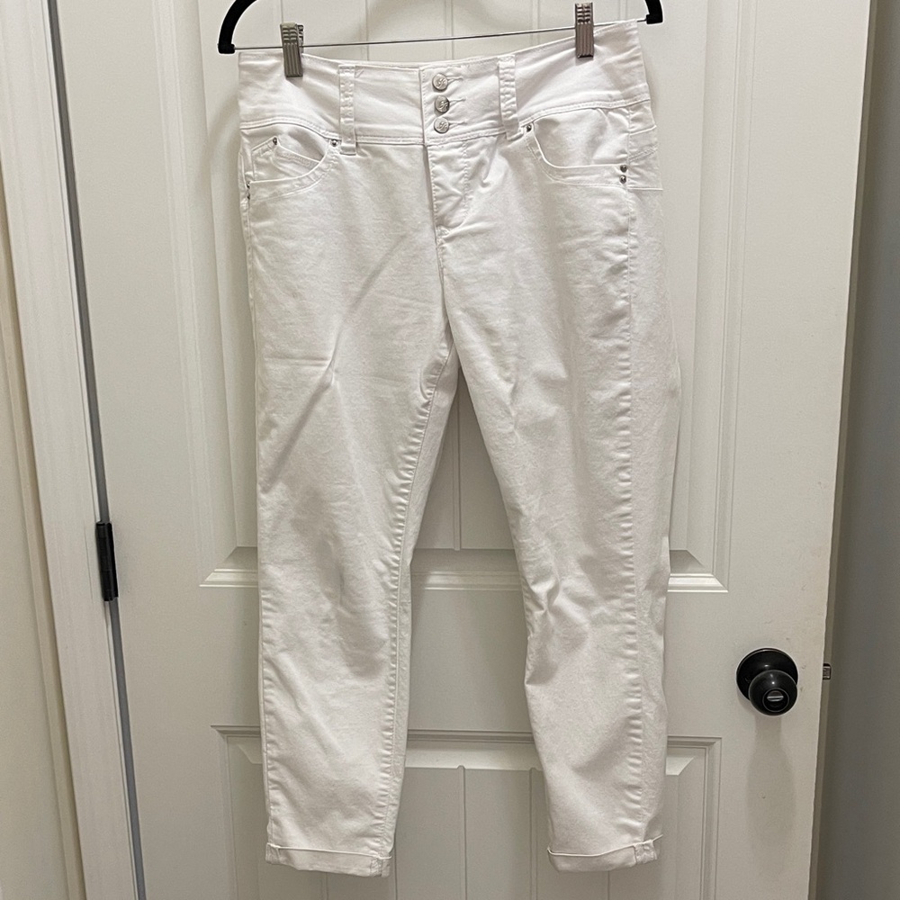 Royalty For Me Women's Crisp White Ankle Jeans